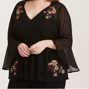 Torrid Chiffon Bell Sleeve Blouse Size 0X (Large)
